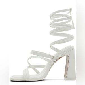 New size 6 White Strappy Heeled Sandals